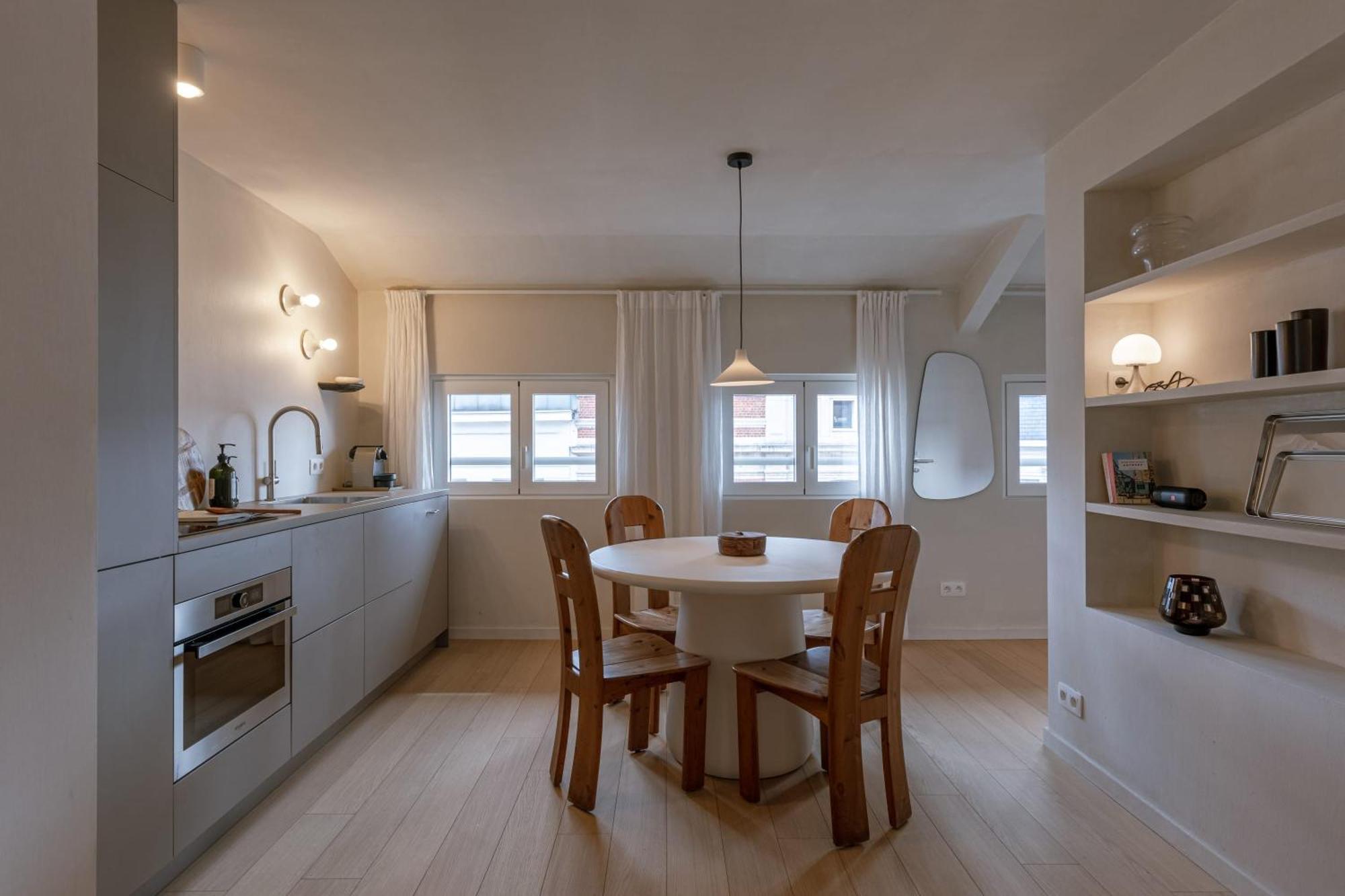 דירות Huswell - Urban Getaway For Two In The Heart Of אנטוורפן מראה חיצוני תמונה
