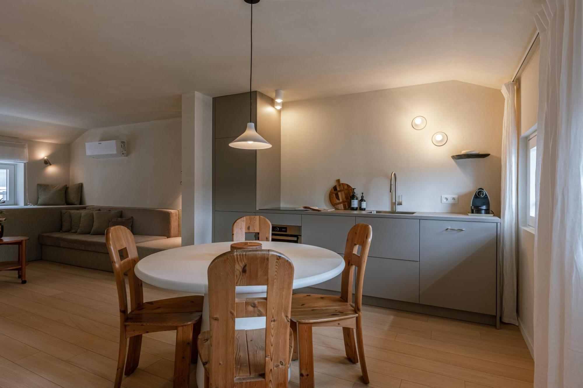 דירות Huswell - Urban Getaway For Two In The Heart Of אנטוורפן מראה חיצוני תמונה
